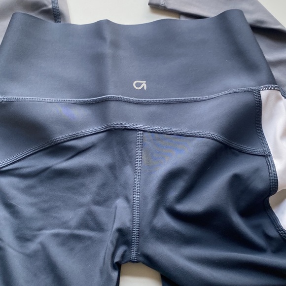 GAP - Sculpt Gray Cropped Active Pants - Size XS - Picture 9 of 15